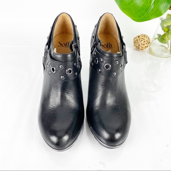 Sundance Sofft Heel Ankle Boot in Black Leather - Picture 3 of 12